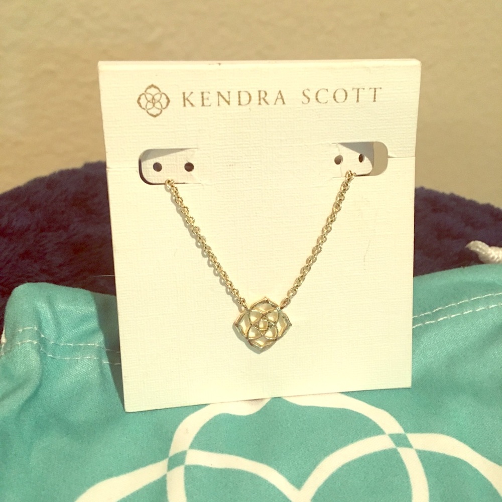 Kendra Scott Logo Necklace Silver